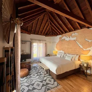 Gar Anat Boutique Grenada
